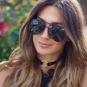 NWT QUAY AUSTRALIA Vivienne Sunglasses